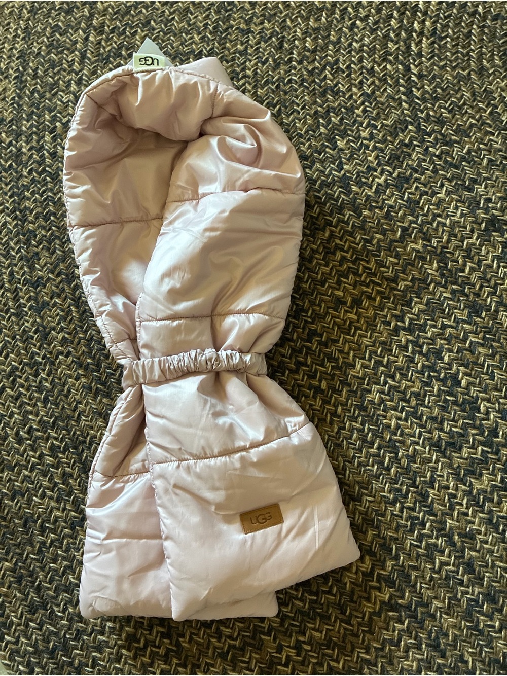UGG scarf